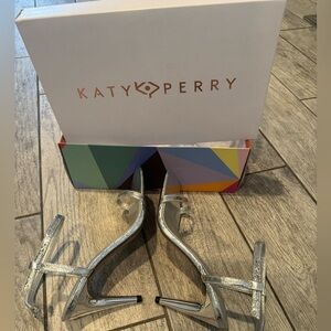 Katy Perry The Vivian Sandal silver 8.5 (New)